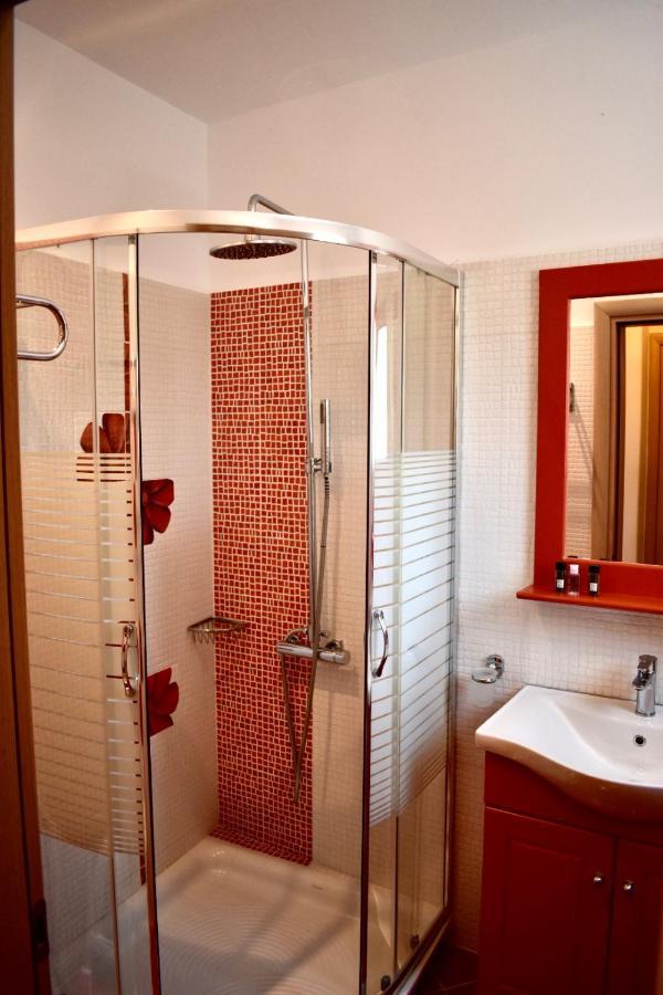 נאוסה Minoa Hotel מראה חיצוני תמונה