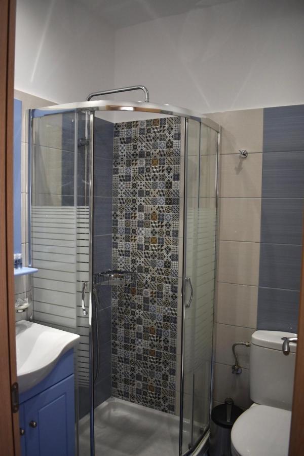 נאוסה Minoa Hotel מראה חיצוני תמונה
